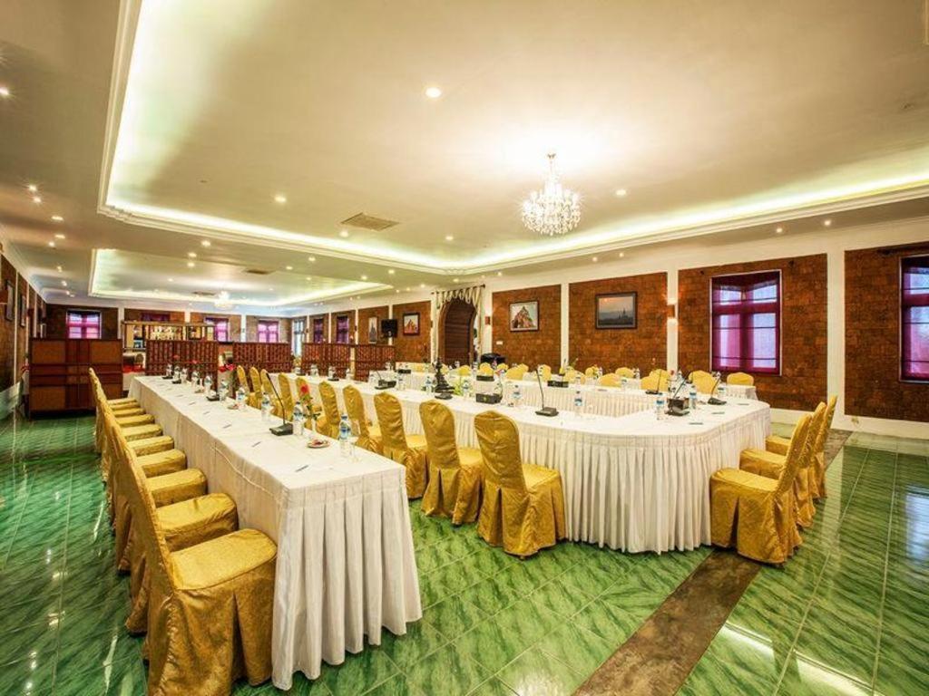 Aye Thar Yar Golf Resort Taunggyi Luaran gambar