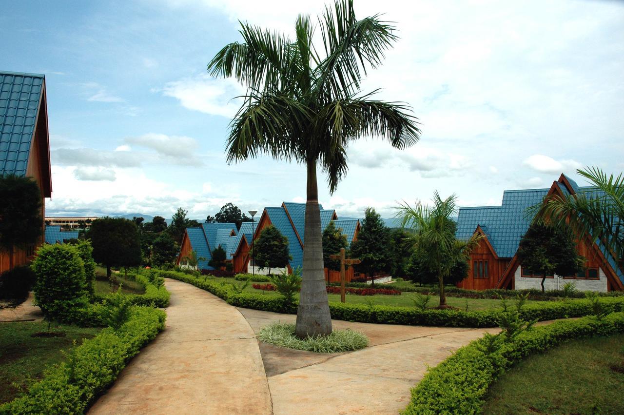 Aye Thar Yar Golf Resort Taunggyi Luaran gambar